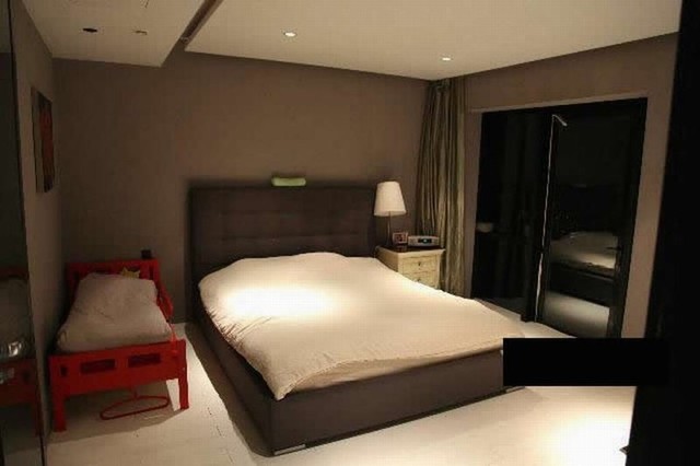 Bedroom-Master Bedroom