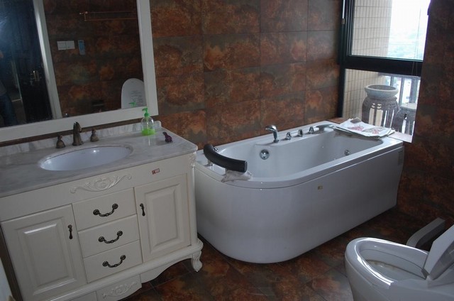 Bathroom-Master Bathroom