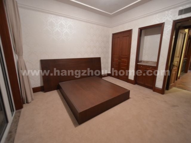 Bedroom-Master Bedroom
