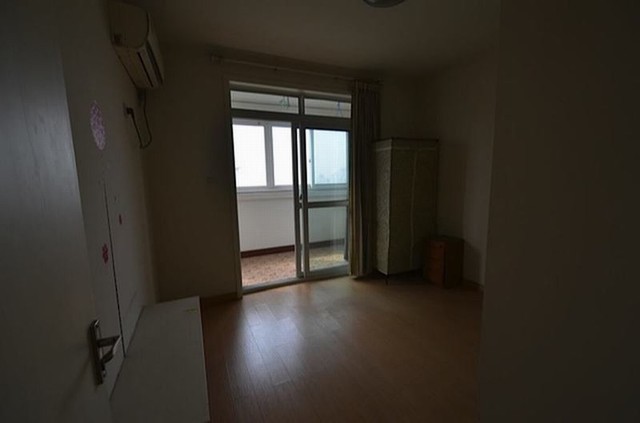 Bedroom-2nd Bedroom