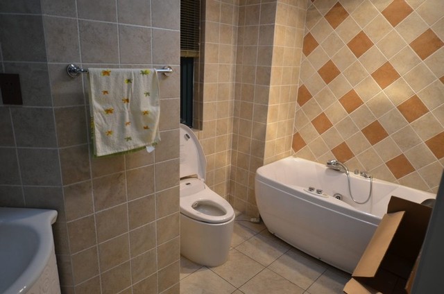 Bathroom-2nd Bathroom