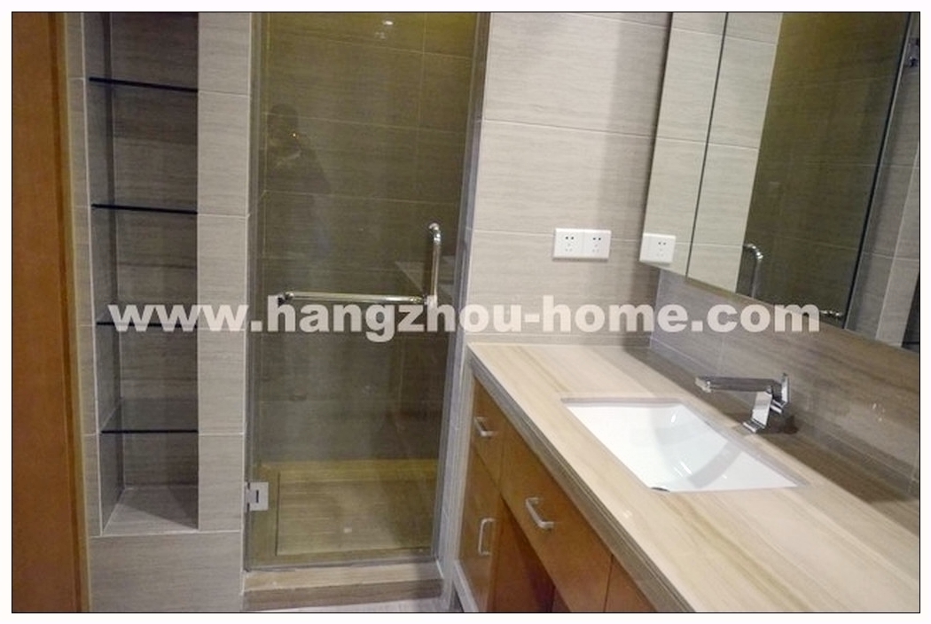 Bathrooms-Master Bathroom