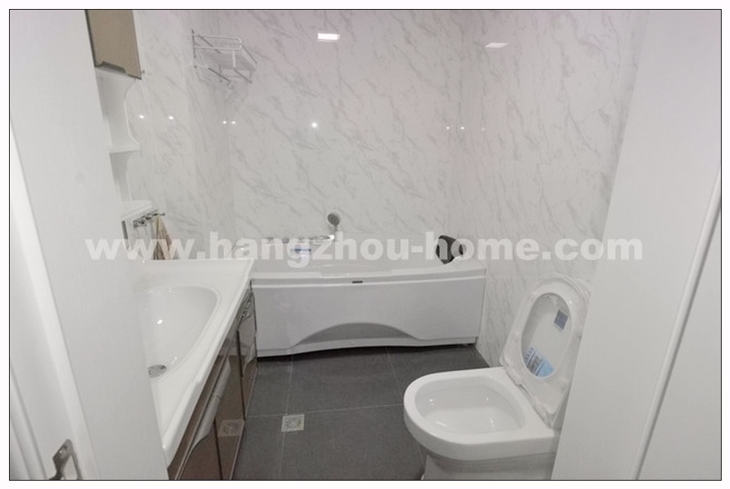 Bathrooms-Master Bathroom