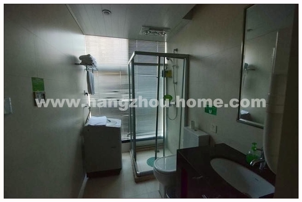 Bathrooms-Master Bathroom
