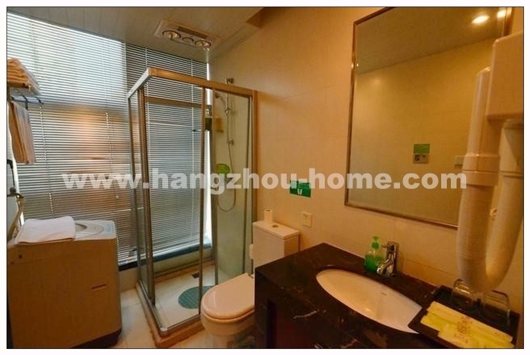 Bathrooms-Master Bathroom