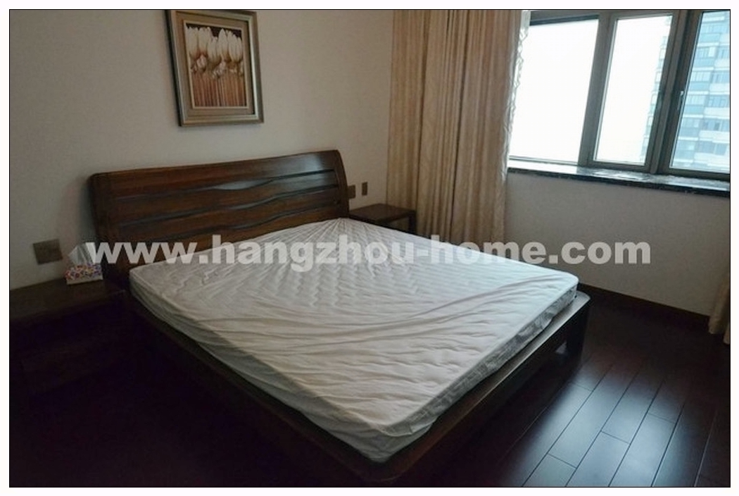 Bedrooms-Master Bedroom