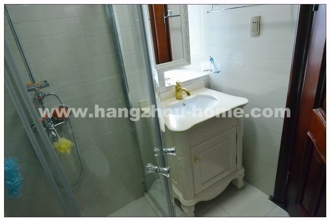 Bathrooms-Master Bathroom
