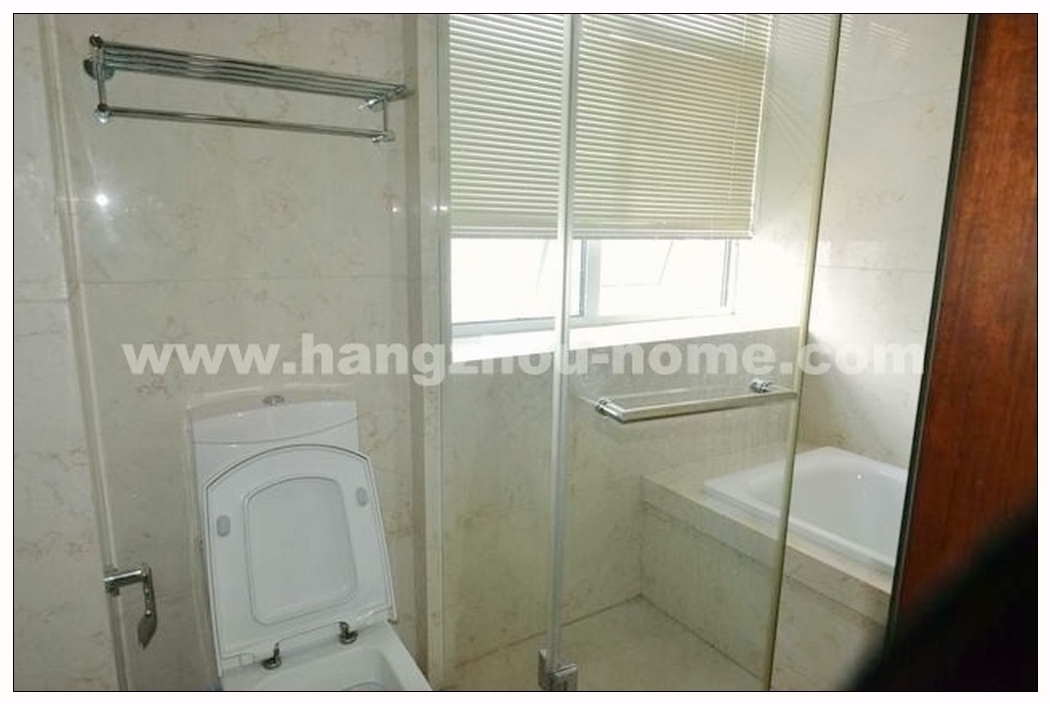 Bathrooms-Master Bathroom