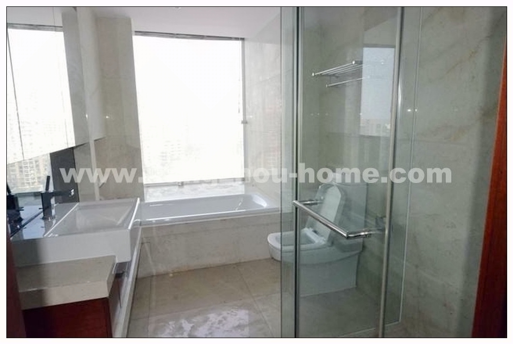 Bathrooms-Master Bathroom