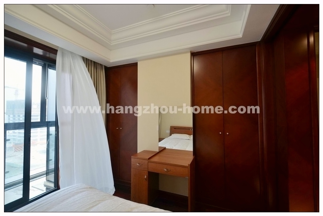 Bedrooms-Master Bedroom