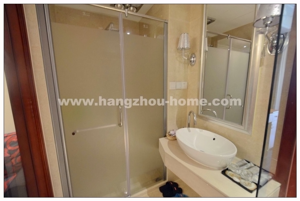 Bathrooms-Master Bathroom
