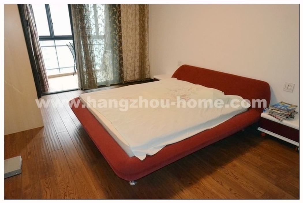 Bedrooms-Master Bedroom
