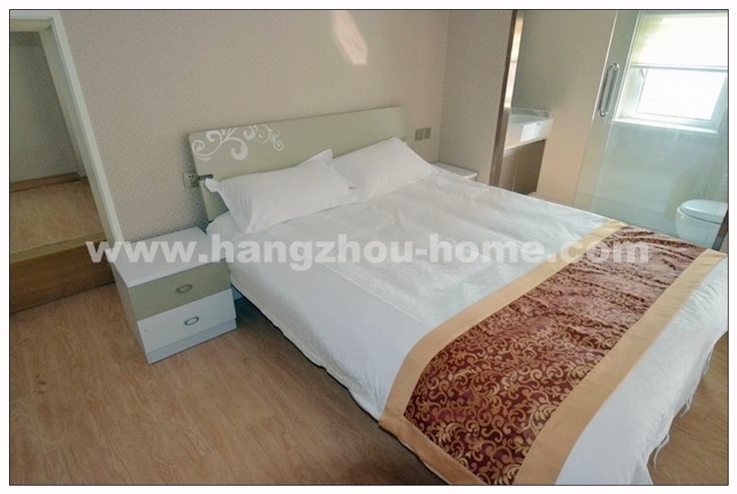 Bedrooms-Master Bedroom