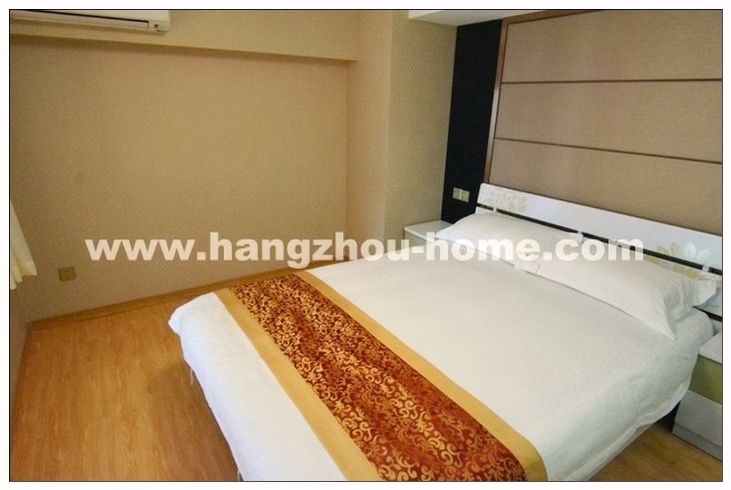 Bedrooms-Master Bedroom