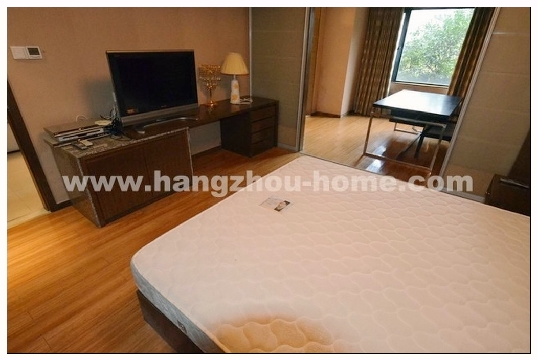 Bedrooms-Master Bedroom