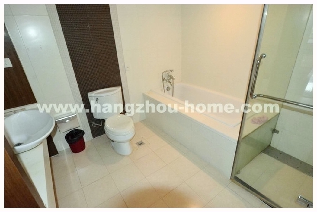 Bathrooms-Master Bathroom