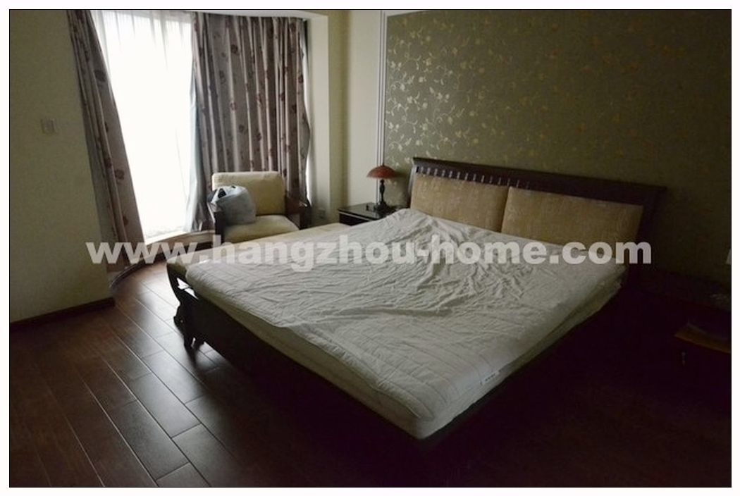 Bedrooms-Master Bedroom