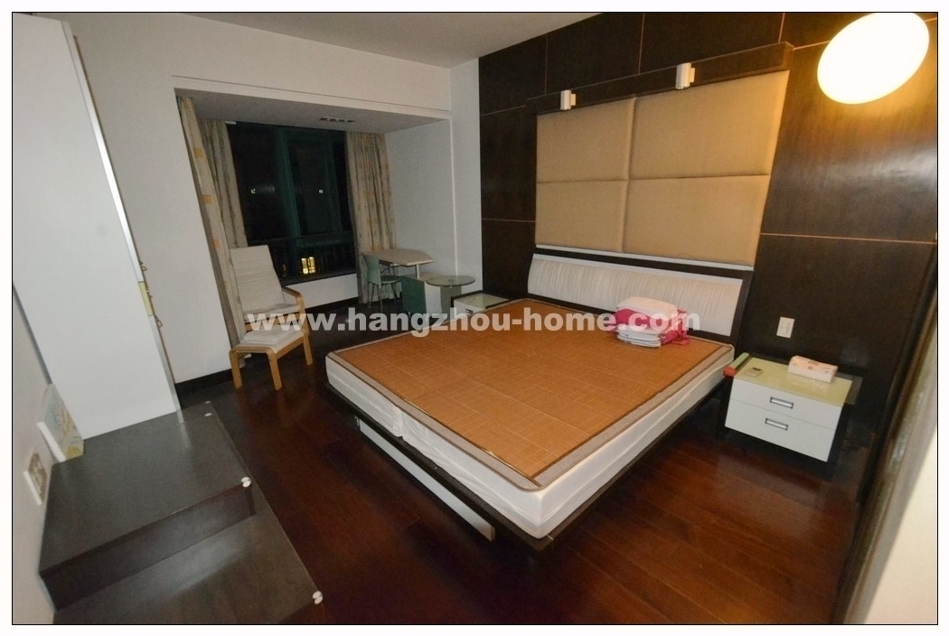 Bedrooms-Master Bedroom