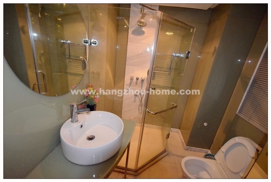 Bathrooms-Master Bathroom