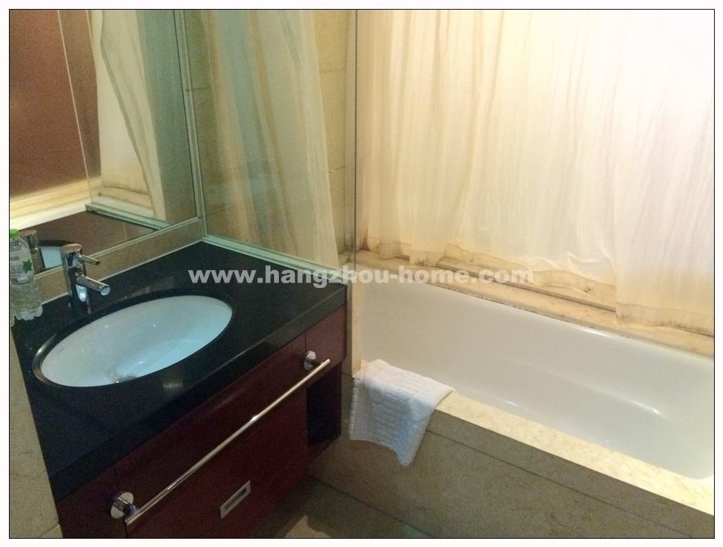 Bathrooms-Master Bathroom