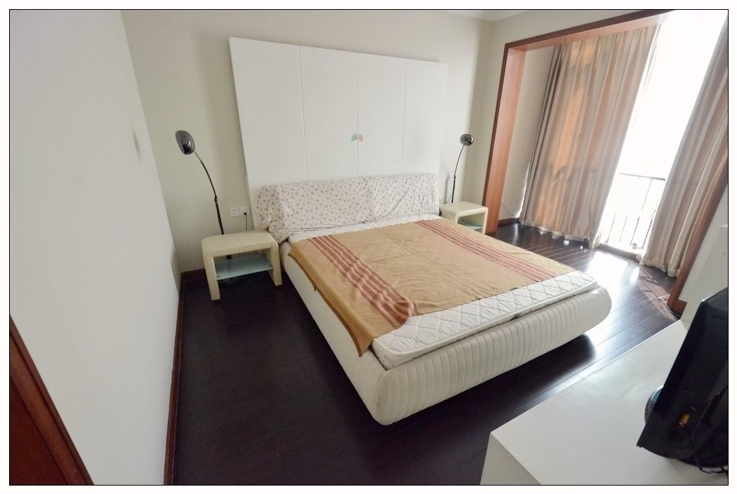 Bedrooms-Master Bedroom
