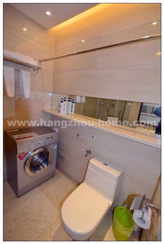 Bathrooms-Master Bathroom