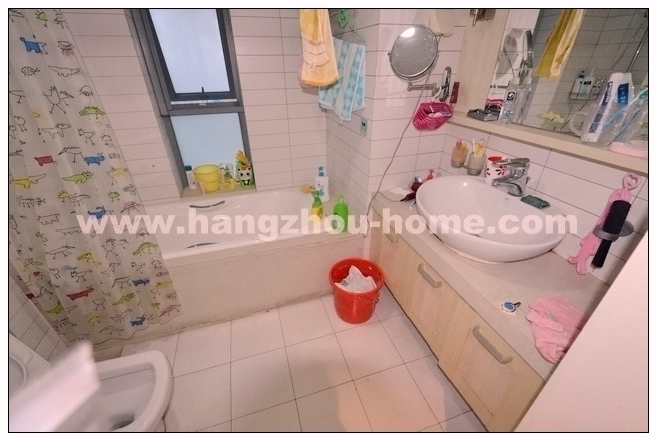 Bathrooms-Master Bathroom