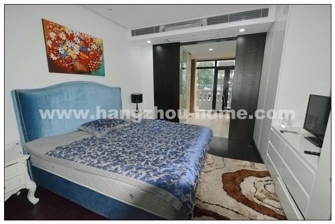 Bedrooms-Master Bedroom