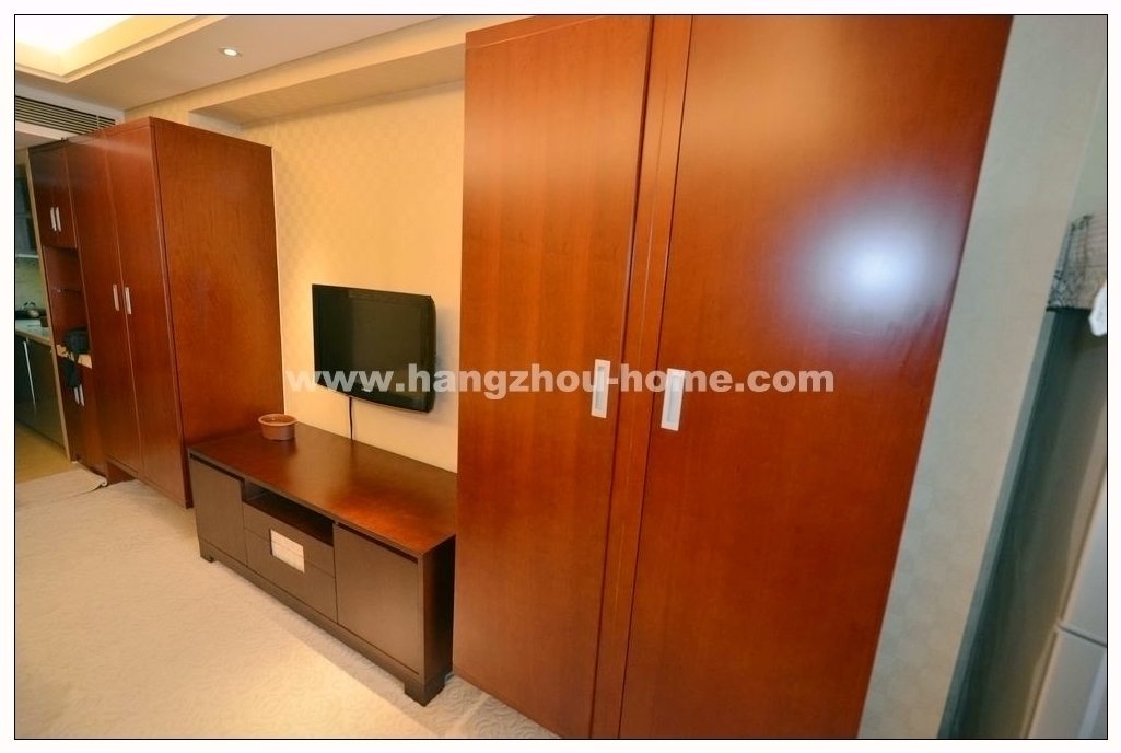 Bedrooms-Master Bedroom