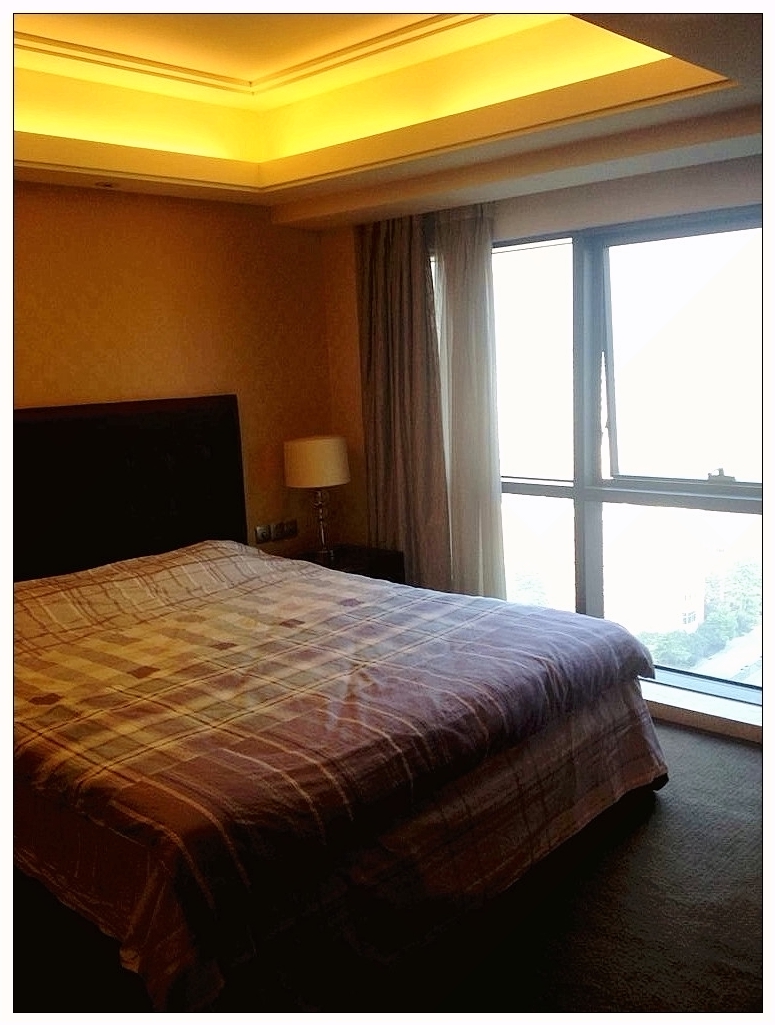 Bedrooms-Master Bedroom
