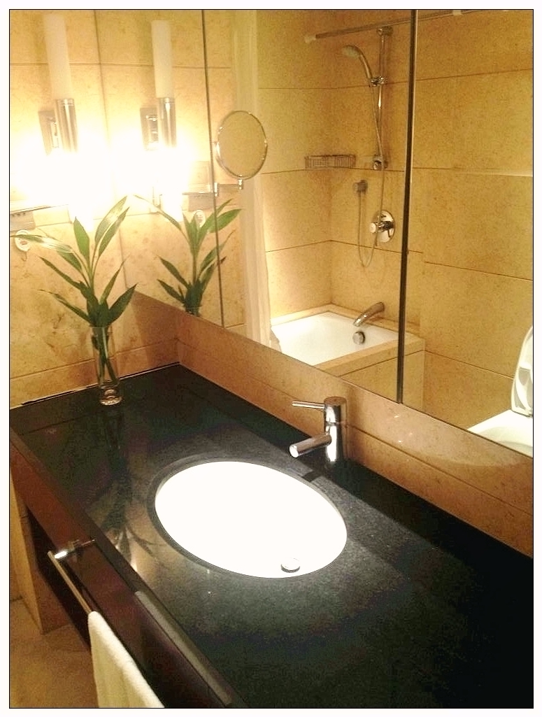 Bathrooms-Master Bathroom