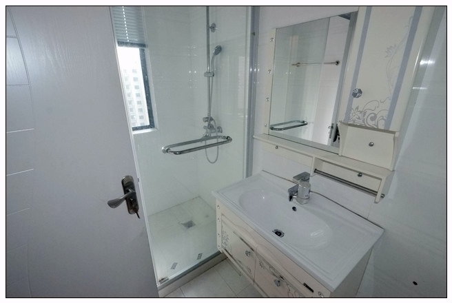 Bathrooms-Master Bathroom