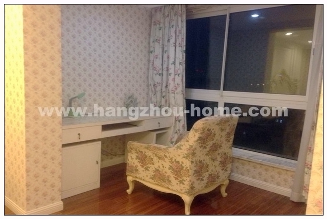 Bedrooms-Master Bedroom