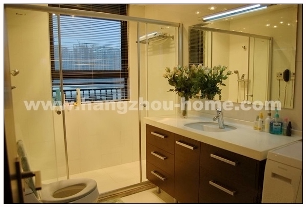 Bathrooms-Master Bathroom