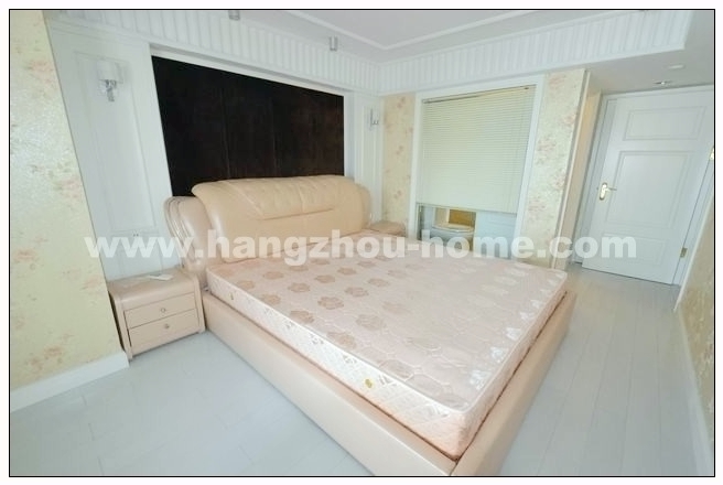 Bedrooms-Master Bedroom