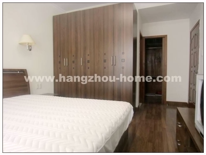 Bedrooms-Master Bedroom