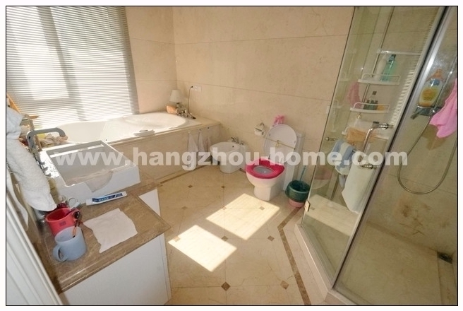 Bathrooms-Master Bathroom