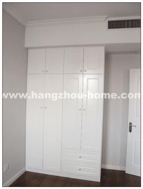 Bedrooms-Master Bedroom