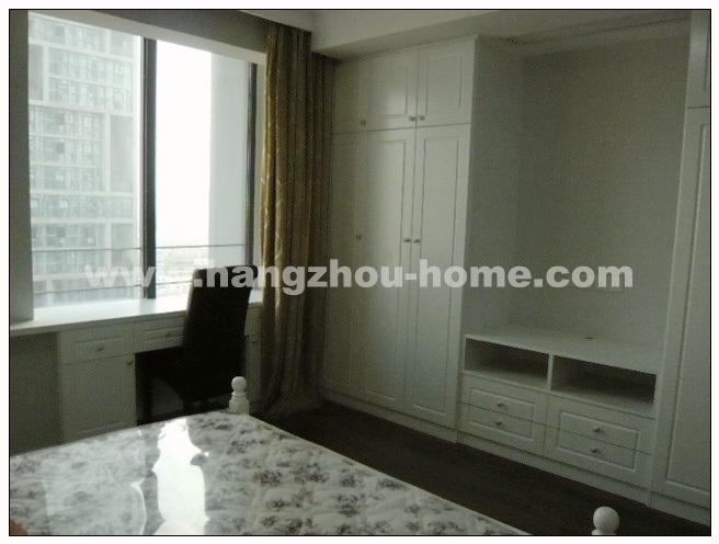 Bedrooms-Master Bedroom