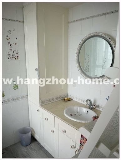 Bathrooms-2nd Bathroom