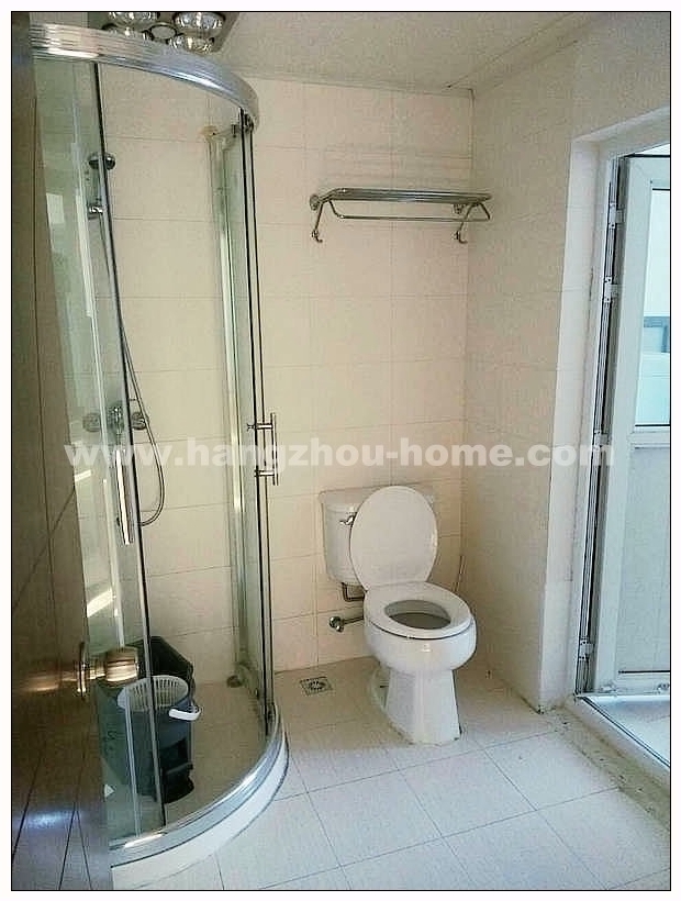 Bathrooms-Master Bathroom