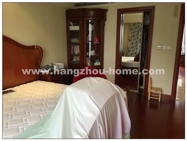 Bedrooms-Master Bedroom