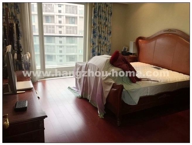 Bedrooms-Master Bedroom