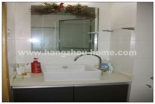 Bathrooms-Master Bathroom