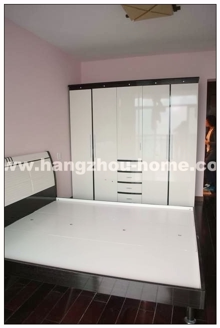 Bedrooms-Master Bedroom