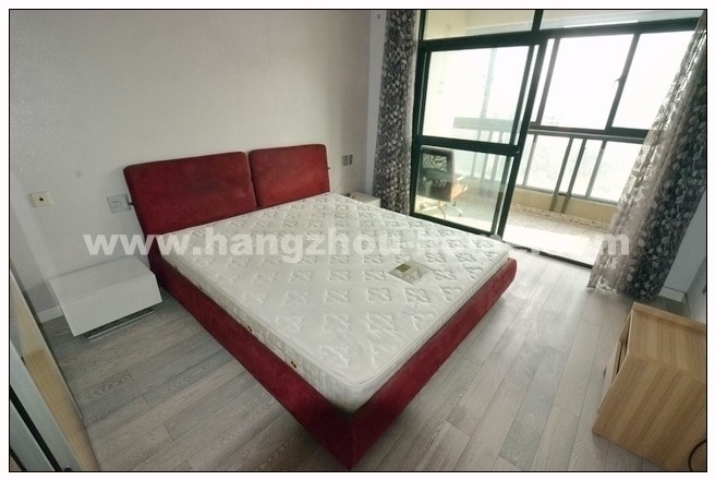 Bedrooms-Master Bedroom