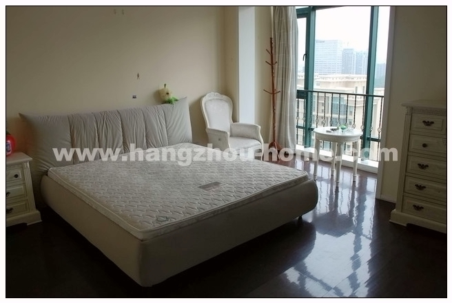 Bedrooms-Master Bedroom