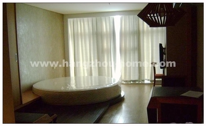 Bedrooms-Master Bedroom