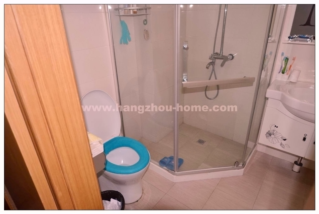 Bathrooms-Master Bathroom