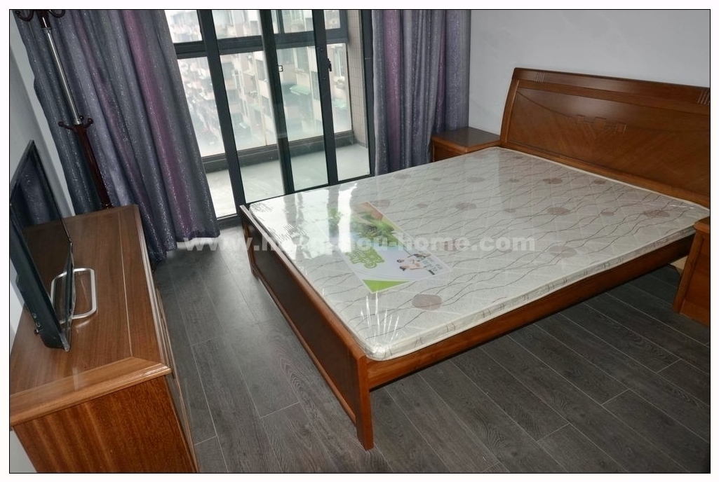 Bedrooms-Master Bedroom
